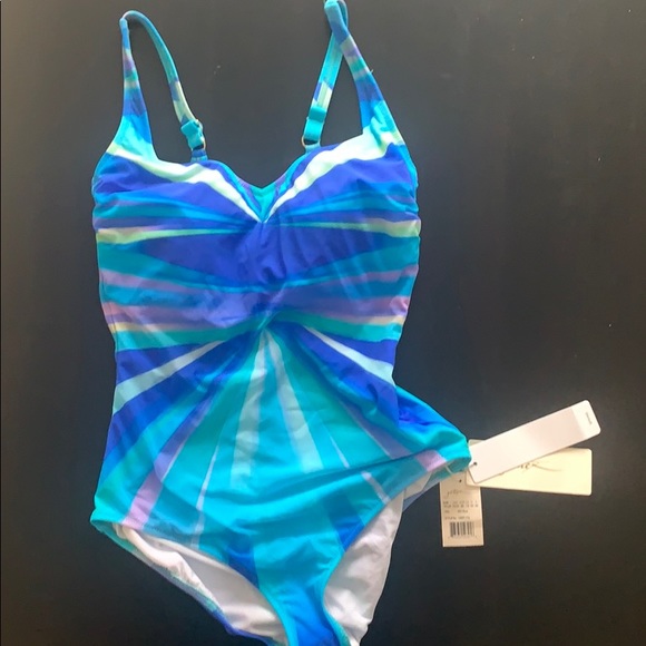 Gottex Other - Beautiful gottex swimsuit size 14